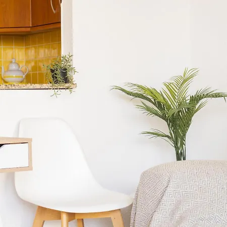 Cubo's Costa Apartment *