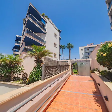 Cubo's Costa Apartment